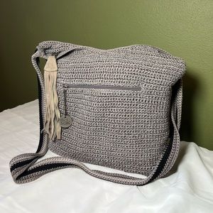The Sak Slouch Purse Gray and Pink Lining Crochet Purse